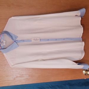 Button down blouse Van Heusen New with tags xl/16 creamy white Lt blue trim